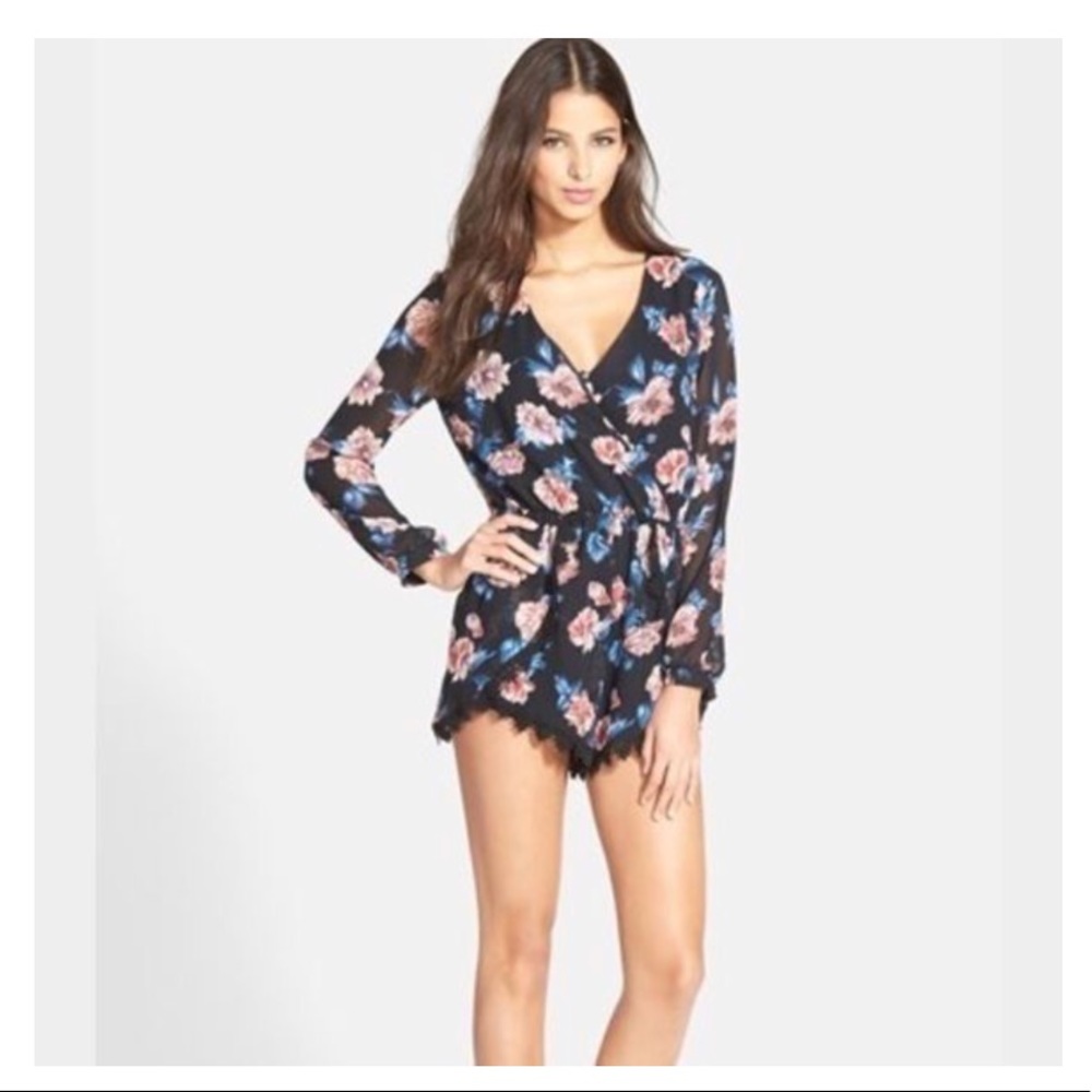ASTR romper never worn